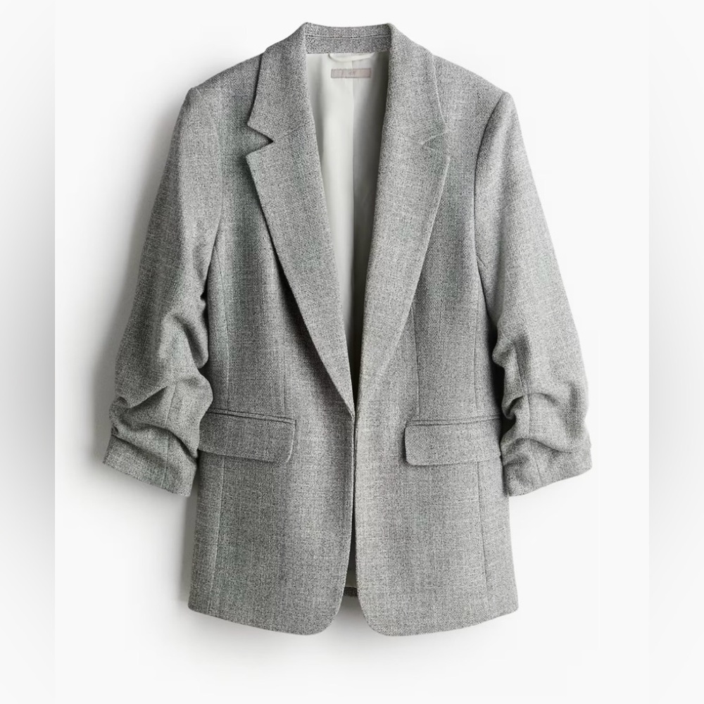 Gathered sleeve blazer